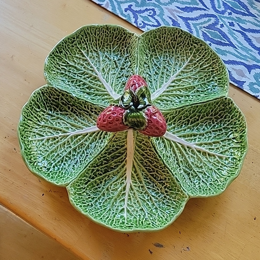 J willfred cabbage leaf serving dish